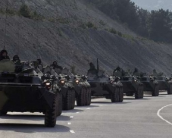 На Донбасс вошла колонна военной техники