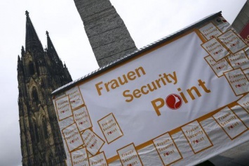 В Германии приняли более жесткий закон, защищающий от сексуальных домогательств
