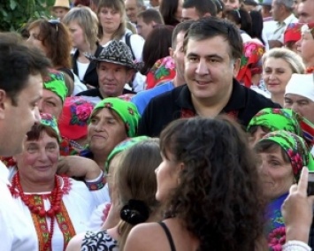 Селфи с русалками: как Саакашвили отмечал Ивана Купала (ФОТО)