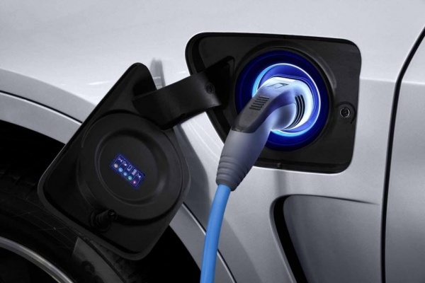 BMW готовит к выпуску электрический кроссовер
