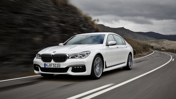 Дебютировало новое поколение BMW 7-Series