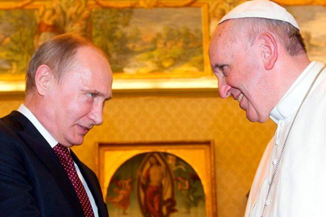 У Путина объяснили его опоздание на встречу с Папой Римским