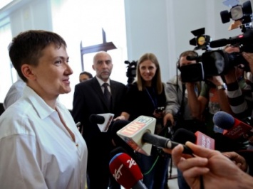 Н.Савченко на саммите НАТО призвала помочь освободить украинцев из тюрем РФ