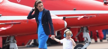 Принц Джордж с родителями впервые посетил аэрошоу Royal International Air Tattoo