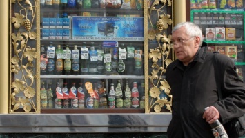 Владельцы МАФов просят мэр не сносить ларьки, торгующих алкогольными напитками
