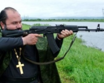 Убийцы в рясах: лицо попов Крестного хода, воевавших на Донбассе (ФОТО)