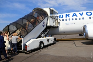 Первый рейс Киев-Одесса-Киев по 499 гривен: бывалый "Боинг" с комфортом, но без шика