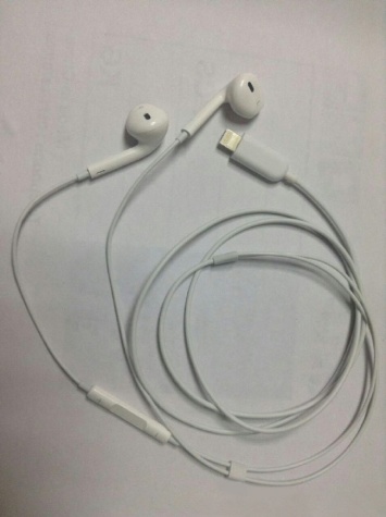 В сети появились фото Lightning-наушников Apple EarPods для iPhone 7