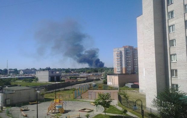 Пожар под Киевом: горит склад пенопласта
