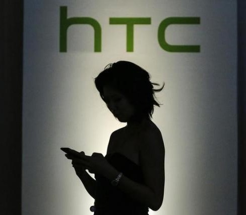 ASUS подумывает о покупке HTC