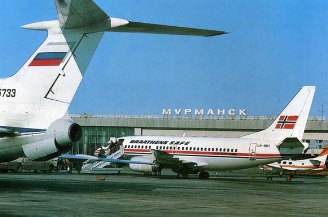 На борту летевшего в Мурманск авиалайнера скончался пассажир