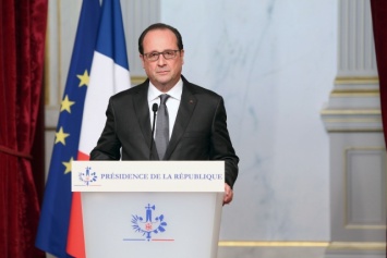 Франция усилит удары по террористам в Сирии и Ираке - Олланд
