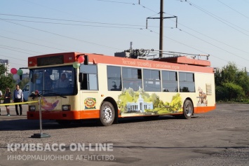 Кривой Рог первый в Украине запустил троллейбус с автономным ходом (фото, расписание)