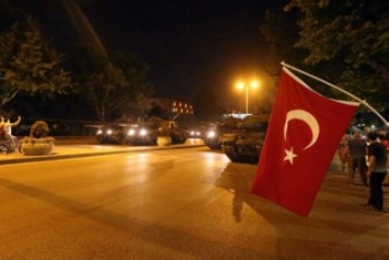 Военный переворот в Турции: хроника событий (ФОТО, ВИДЕО)