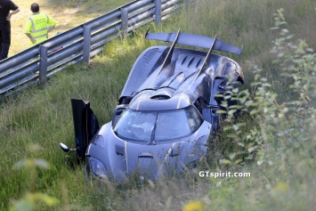 На Нюрбургринге разбили гиперкар Koenigsegg One:1 за 3 млн долларов