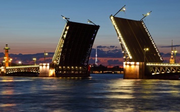 В Петербурге мосты разведут под звуки классической музыки