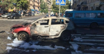 В Киеве от взрыва машины погиб известный журналист Павел Шеремет