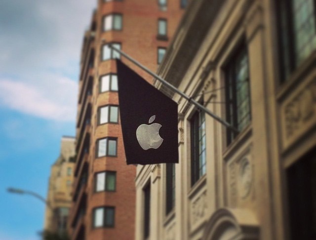 Apple открыл фирменный магазин в самом престижном районе Нью-Йорка