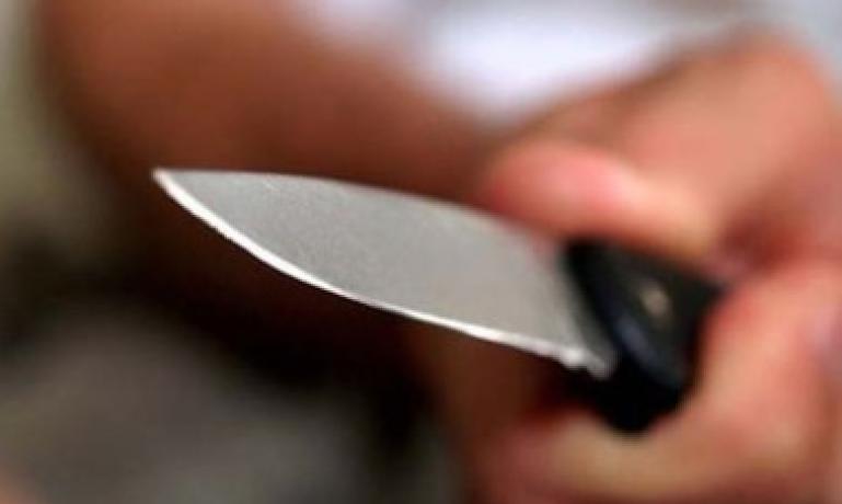 В Днепропетровске житель Черниговской области напал с ножом на медсестру