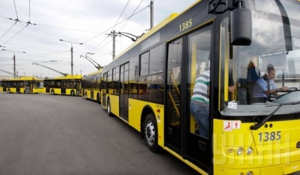 «Киевпасстранс»: движение трех троллейбусных маршрутов заблокировано