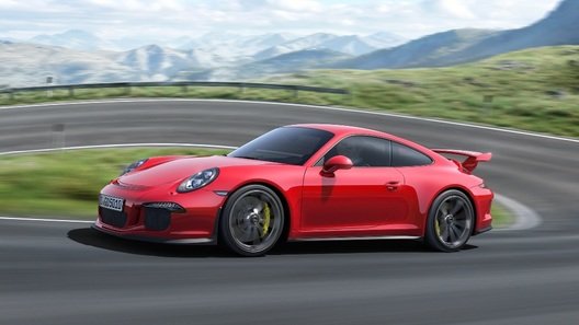 Новое поколение Porsche 911 получит гибридную версию