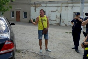 В Одессе пьяный водитель назвался сотрудником СБУ и пообещал уволить полицейских (ФОТО)