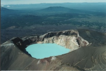Первая земная жизнь зародилась в вулканических озерах - Ученые