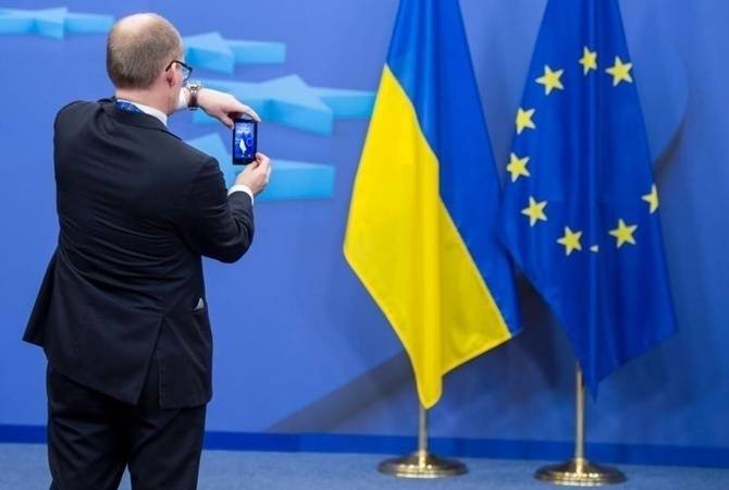 Украина пока еще не достигла "дна кризиса" - Эксперт