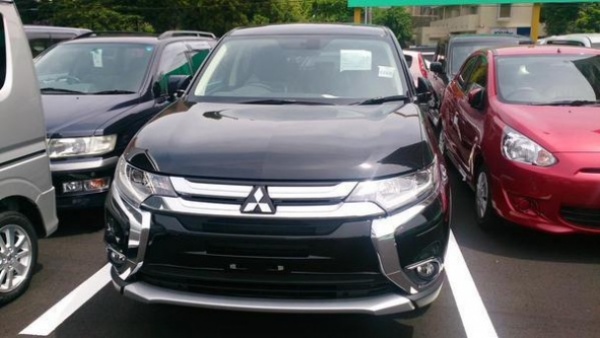 В Сети рассекретили обновленный Mitsubishi Outlander PHEV