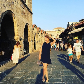 Анна Семенович в Instagram поздравила соотечественников с днем ВМФ