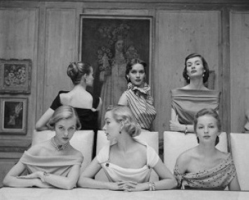 Очень шикарно, женственно, но невозможно вернуть: как одевались женщины в 1940-х