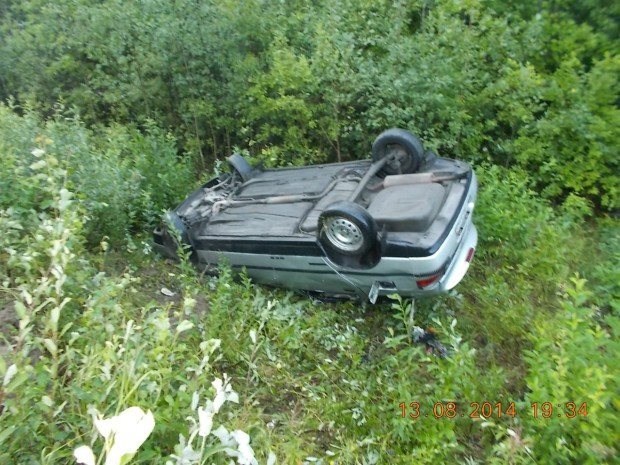 В Оренбургской области автомобиль «Тойота» попал в кювет
