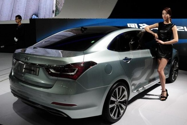 В России объявлено о начале продаж обновленного Hyundai i40