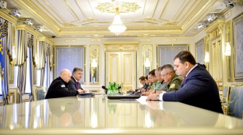 Порошенко предложил отправить в Крым наблюдателей ОБСЕ