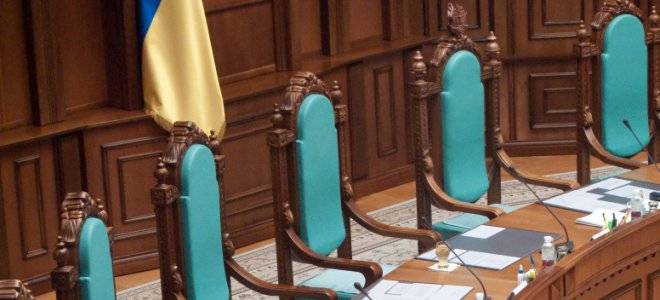 Конституционный суд разрешил снять неприкосновенность с депутатов