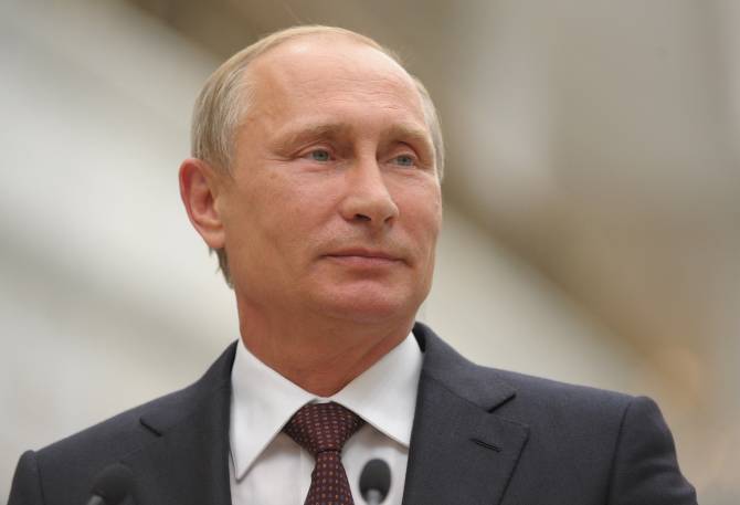 Путин уверяет, что России удалось избежать глубокого кризиса