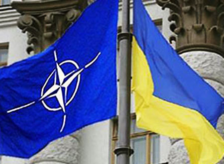Украинцы стали меньше поддерживать вступление в НАТО