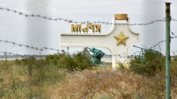 Украинская госпогранслужба подтянула резервы к российским границам Крыма