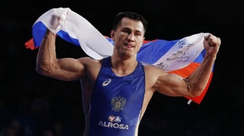 Борец Роман Власов негодует по поводу судейства на Олимпийских Играх