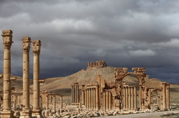 Боевики ИГИЛ минируют древний город Пальмиру в Сирии