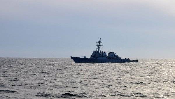 Эсминец ВМС США "Лабун" готовится войти в Черное море - источник
