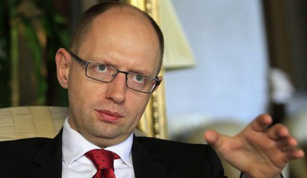 Яценюк: МВФ от Украины ничего не требует