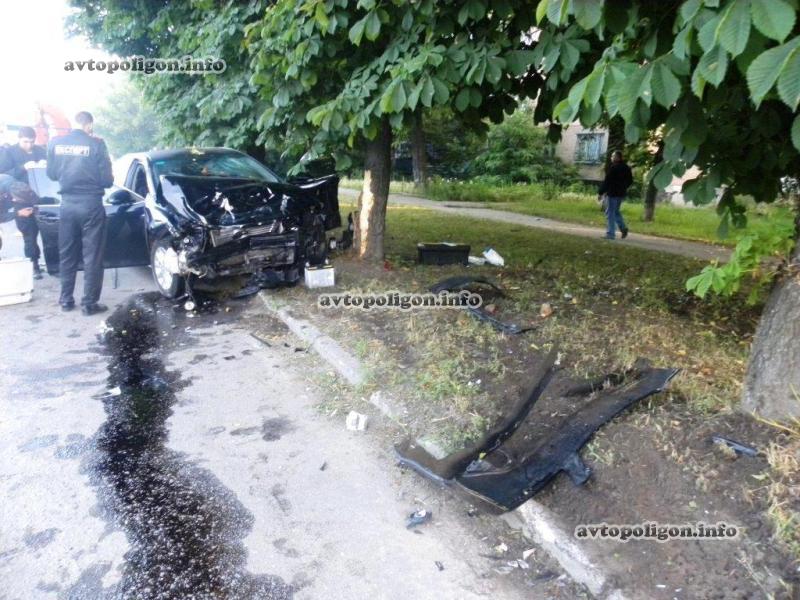 ДТП в Кировограде: в столкновении Renault Duster и Toyota Camry один человек погиб. ФОТО