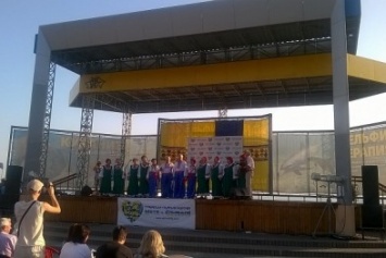 В Бердянске прошел патриотический праздничный концерт