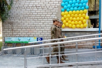 Над Авдеевкой подняли флаг Украины (ФОТО)