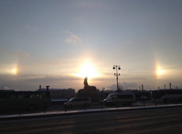 В небе над Санкт-Петербургом появились «ложные солнца»