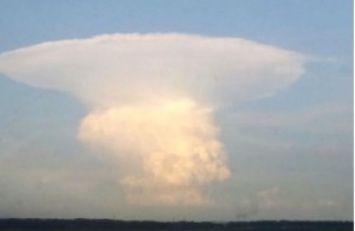 Жителей РФ напугало облако в виде "ядерного гриба"