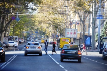 Первый вице-мэр Одессы проверил санитарное состояние автомобильных въездов в город