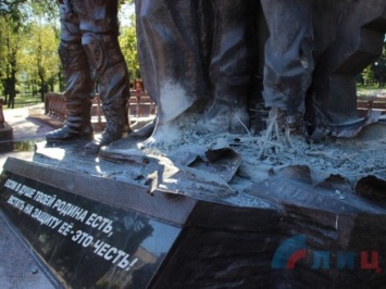 В оккупированном Луганске взорвали памятник боевикам