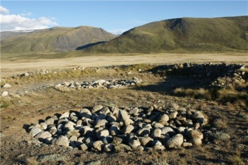 Археологи решили восстановить курганы могильника Пазырык в Республике Алтай
